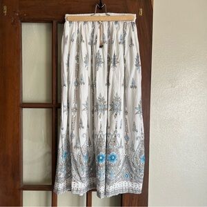 Women's White Bohemian Maxi Skirt (M)